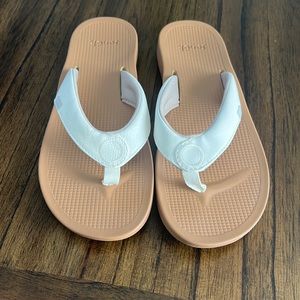 Sanük Flip Flops Ladies Size 7- no tags but new/ price is firm